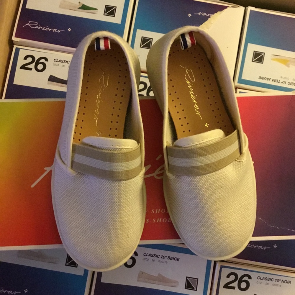 Child’s new Rivieras beige fabric loafers Spain 26